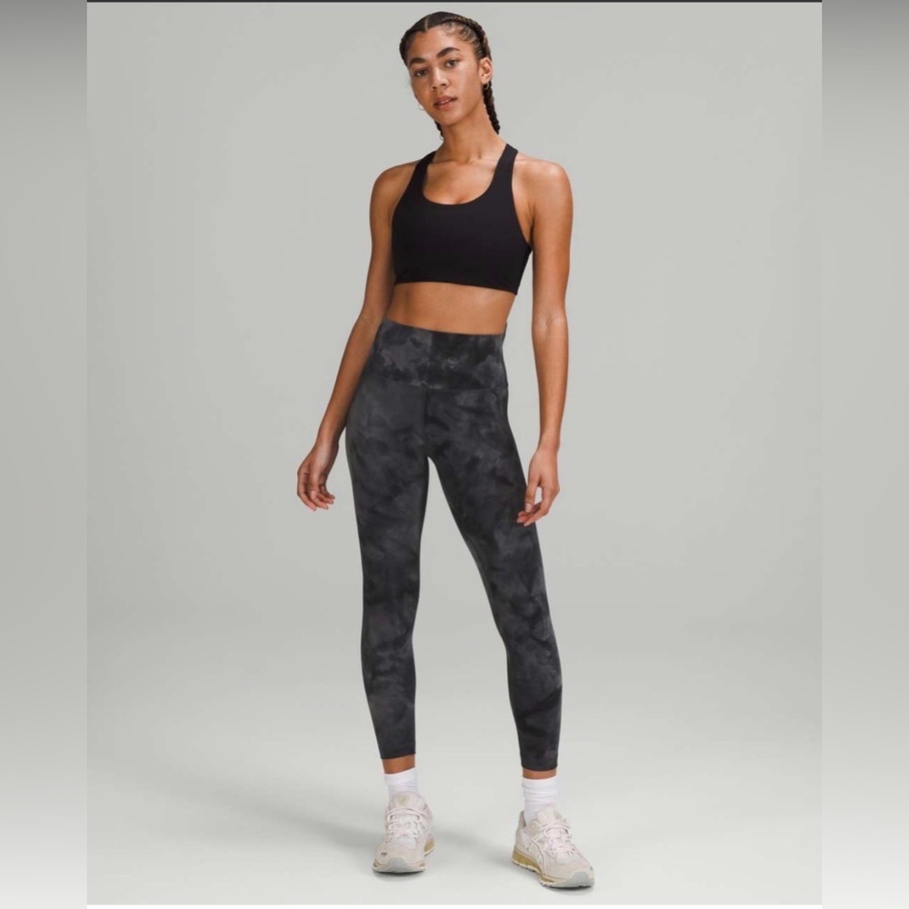 Lululemon Wunder Train High-Rise Tight 24"
Diamond Dye Pitch Grey Graphite Grey